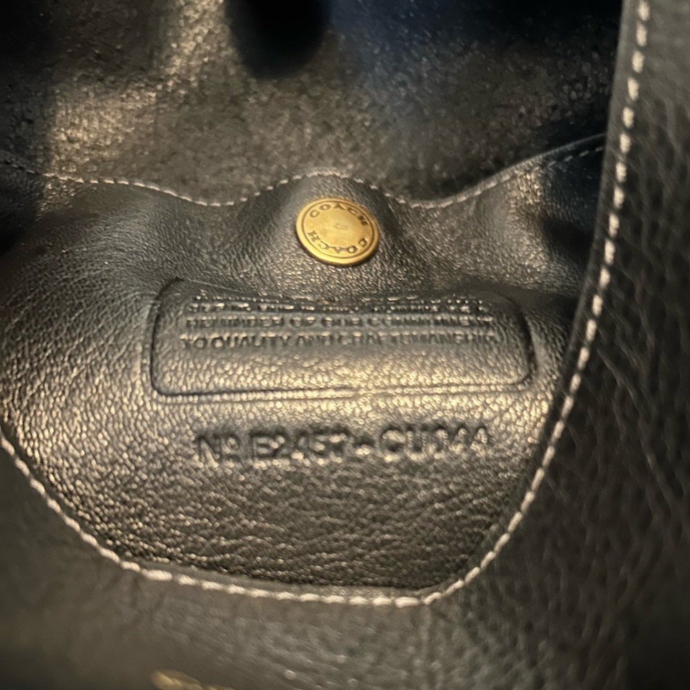 Coach Brooklyn 39 Shoulder Bag in Black Gently Used - Picture 13 of 16